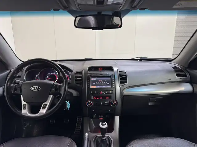 Kia Sorento view 11