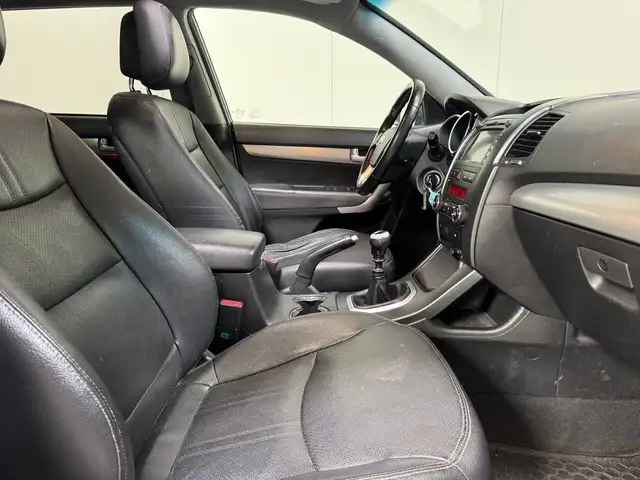 Kia Sorento view 2
