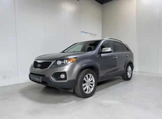 Kia Sorento main image