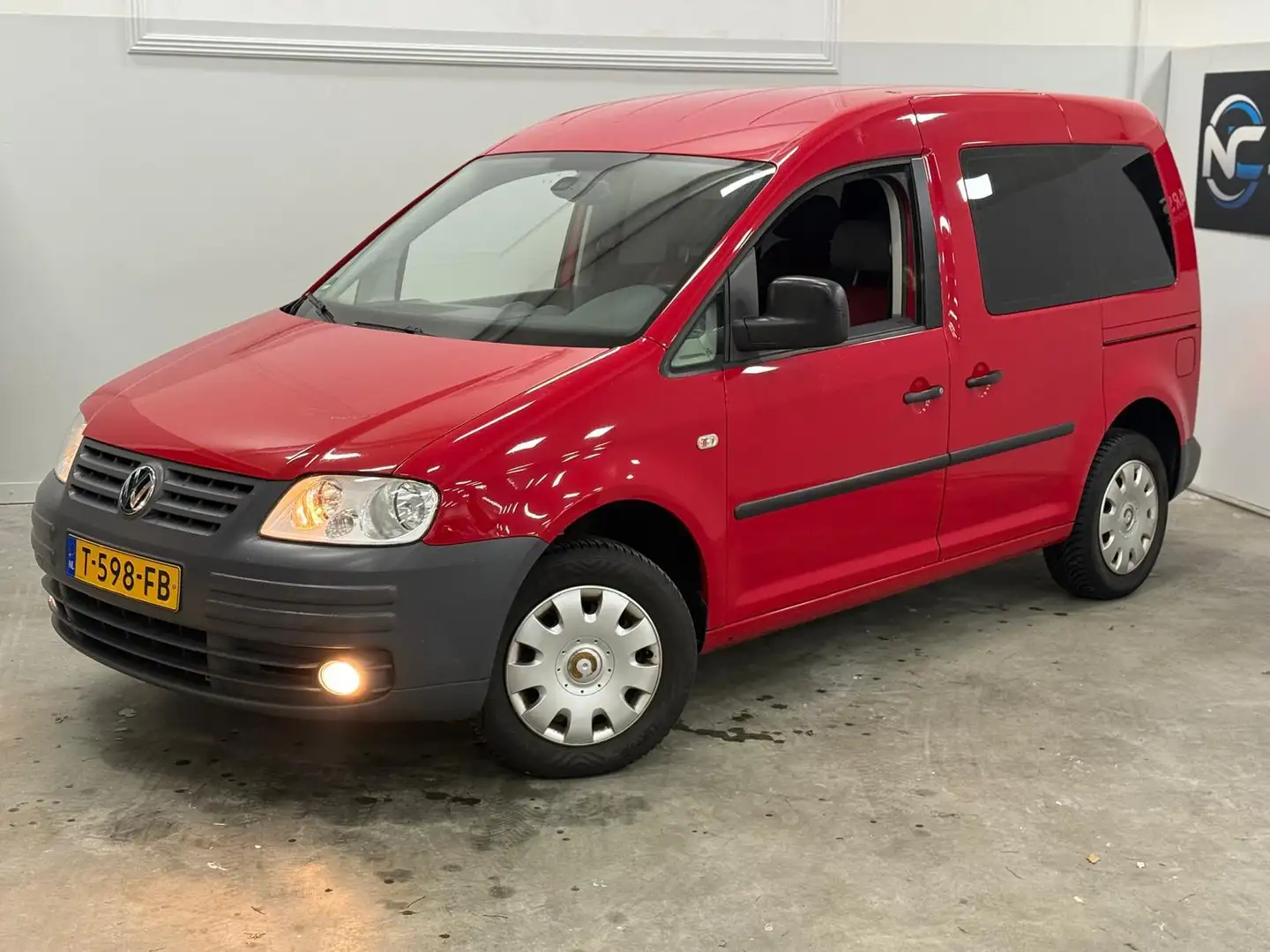 Volkswagen Caddy 1.4 Comfortline 5p / NIEUWE APK / RIJDT SCHAKELT G Rouge - 1