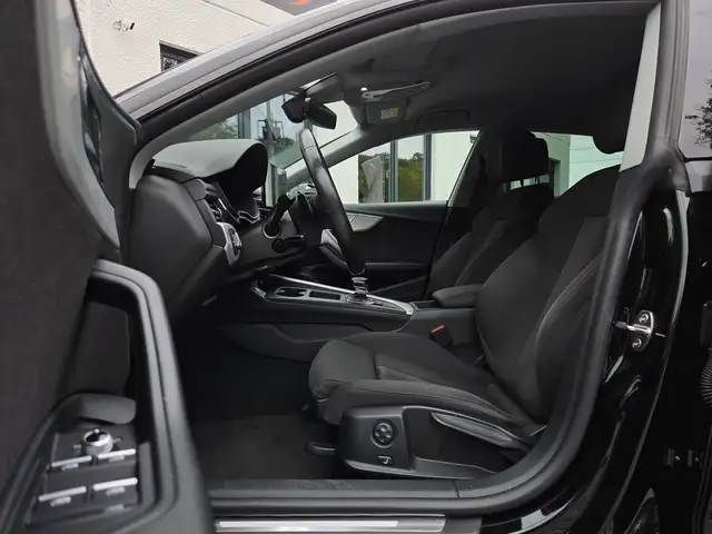 Audi A5 view 13