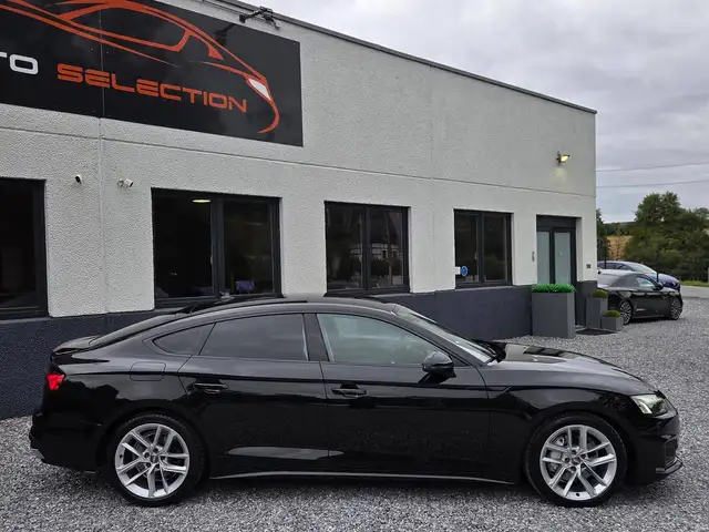Audi A5 view 5