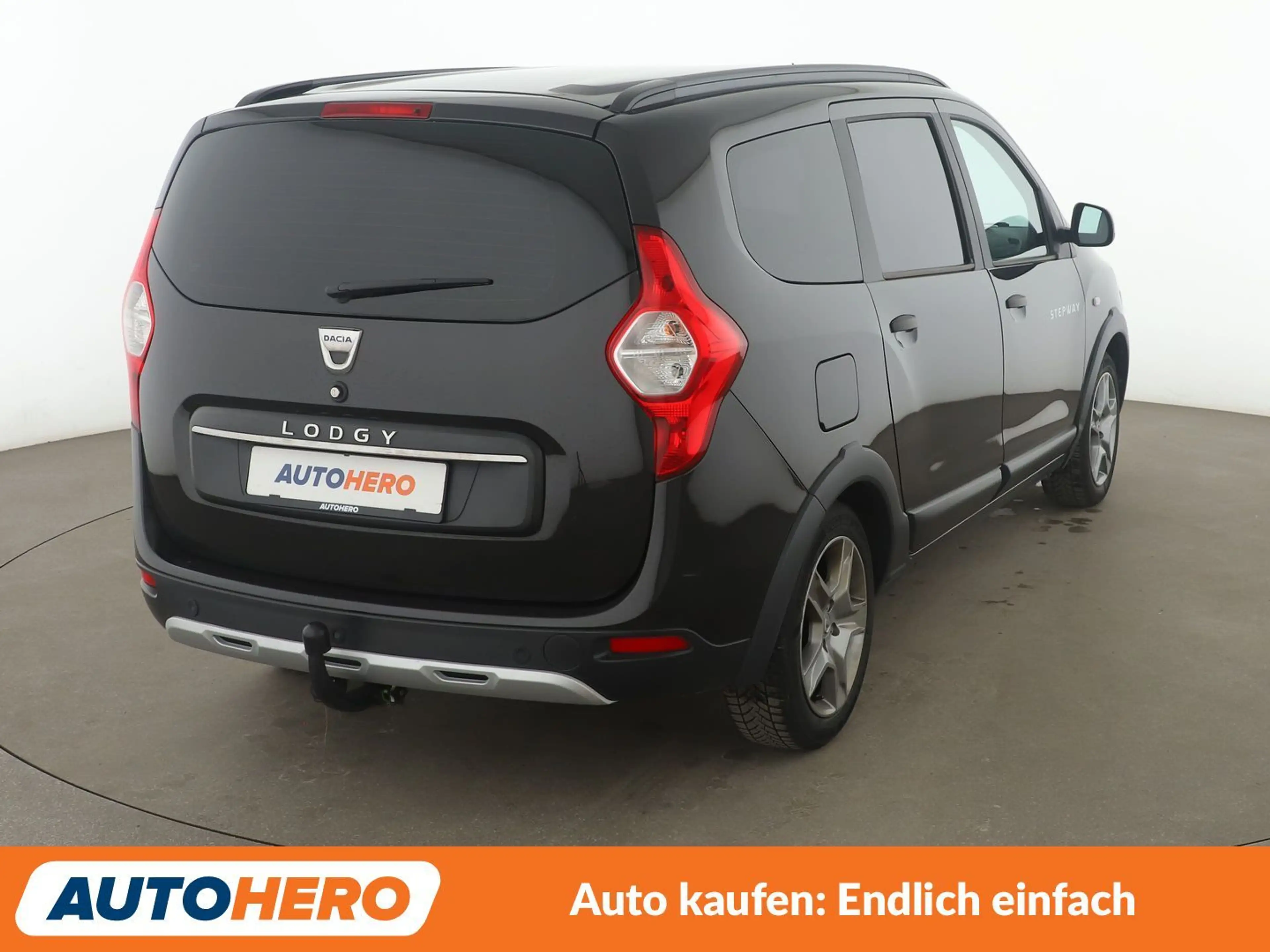 Dacia Lodgy 1.6 SCe Stepway *NAVI*CAM*TEMPO*SHZ*KLIMA* — photo 6