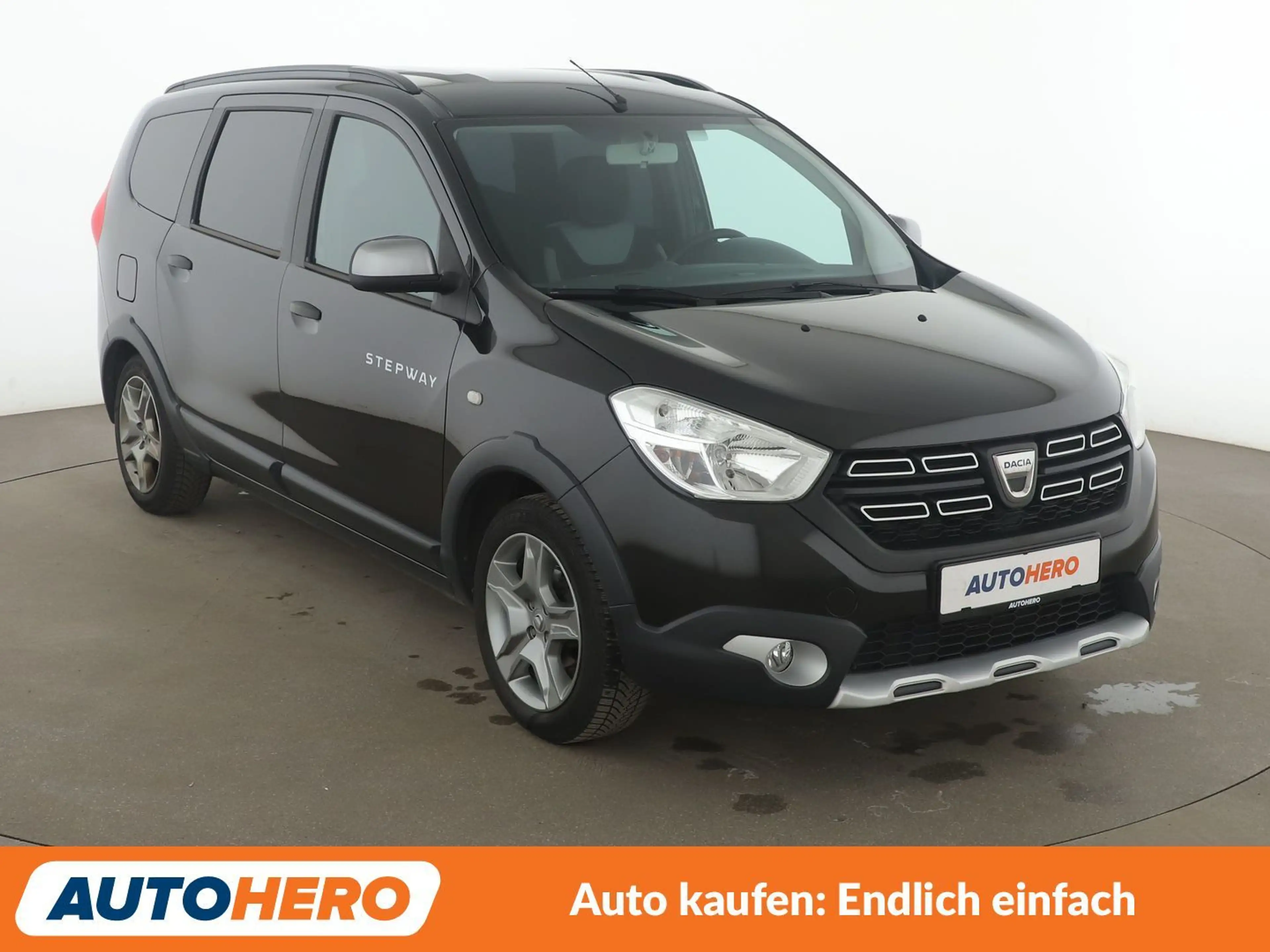 Dacia Lodgy 1.6 SCe Stepway *NAVI*CAM*TEMPO*SHZ*KLIMA* — photo 8