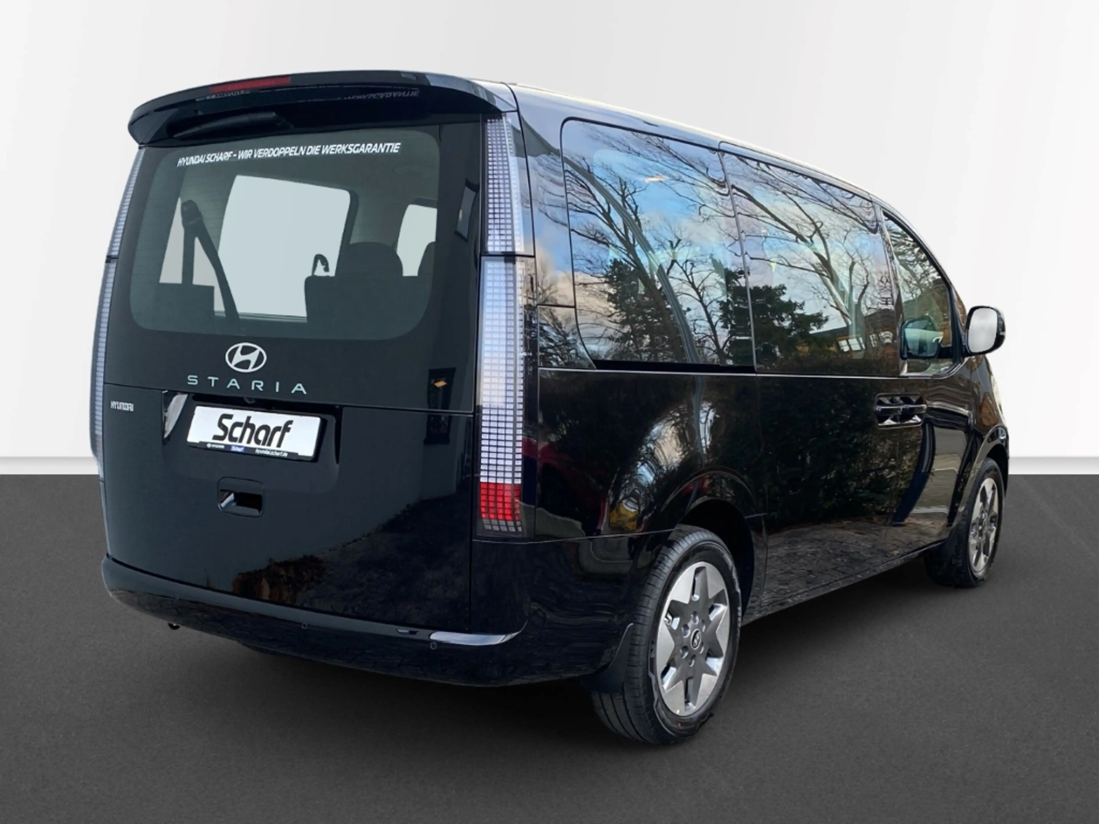 Hyundai STARIA Trend Hybrid 2WD 9-Sitzer Navi LED ACC — photo 4