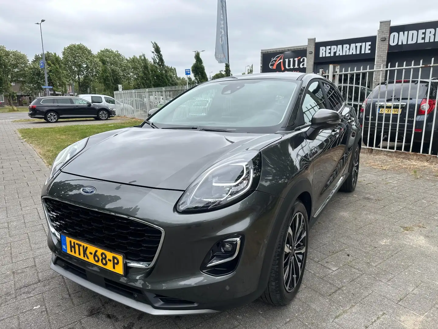 Ford Puma 1.0 EcoBoost Hybrid ST-Line Grijs - 2