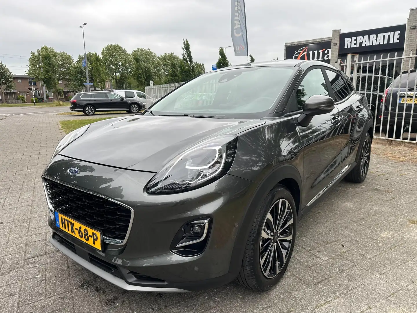 Ford Puma 1.0 EcoBoost Hybrid ST-Line Grijs - 1