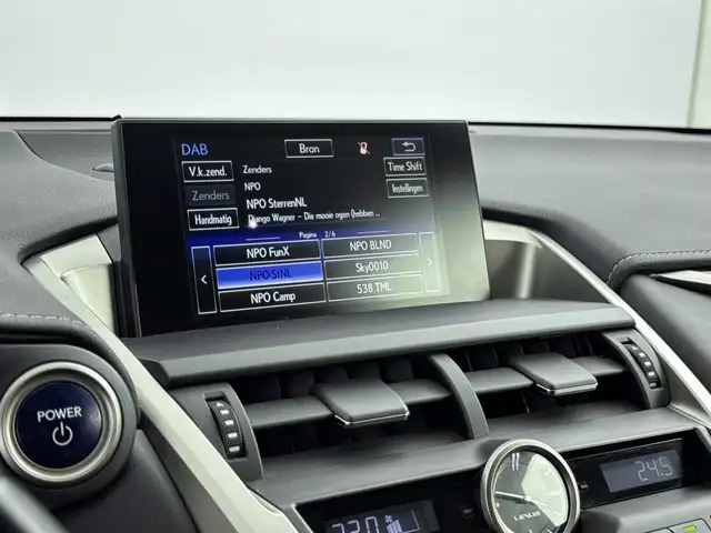 Lexus NX view 7