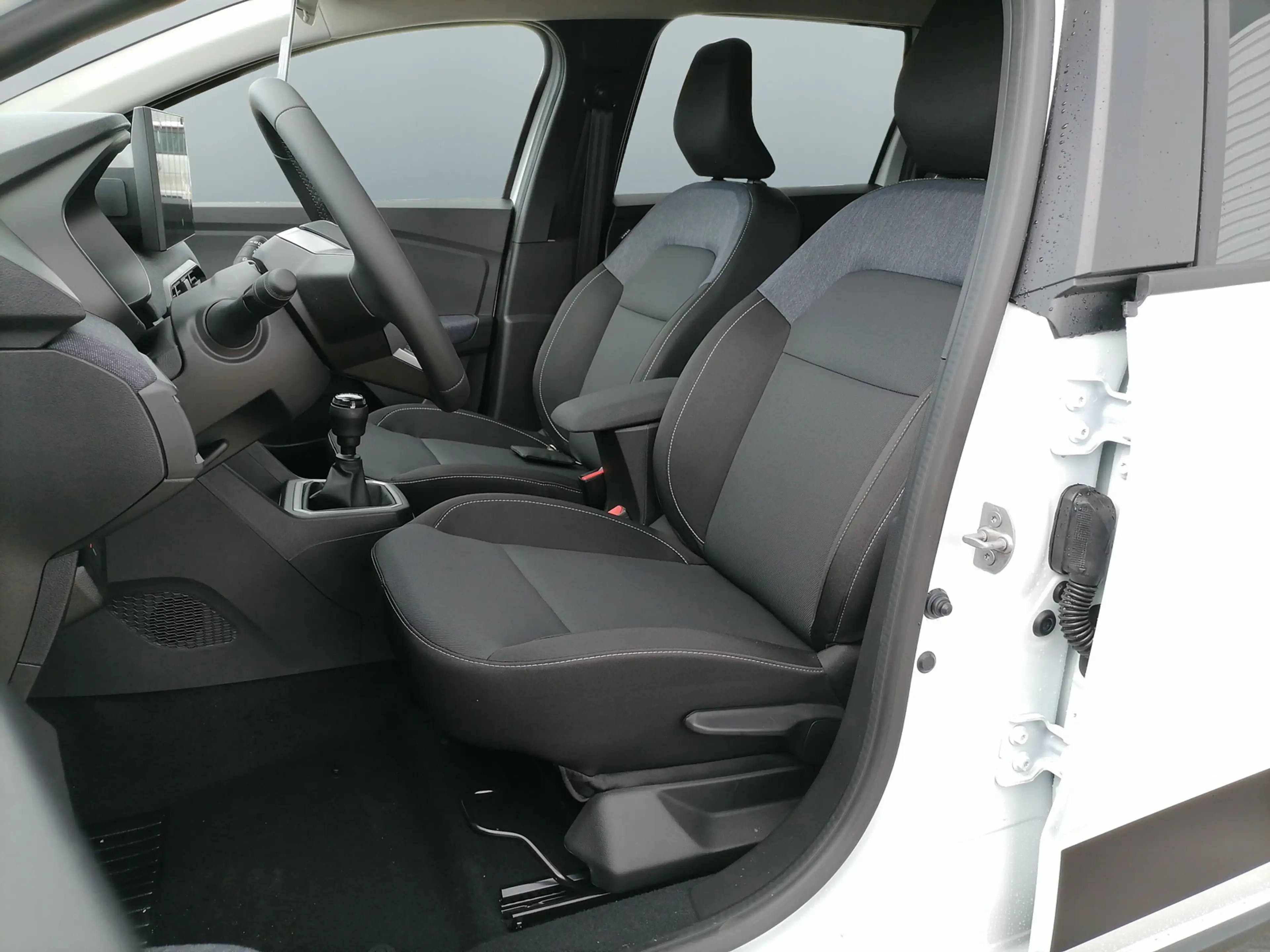 Dacia Jogger Expression 1.0 TCe 110 — photo 7