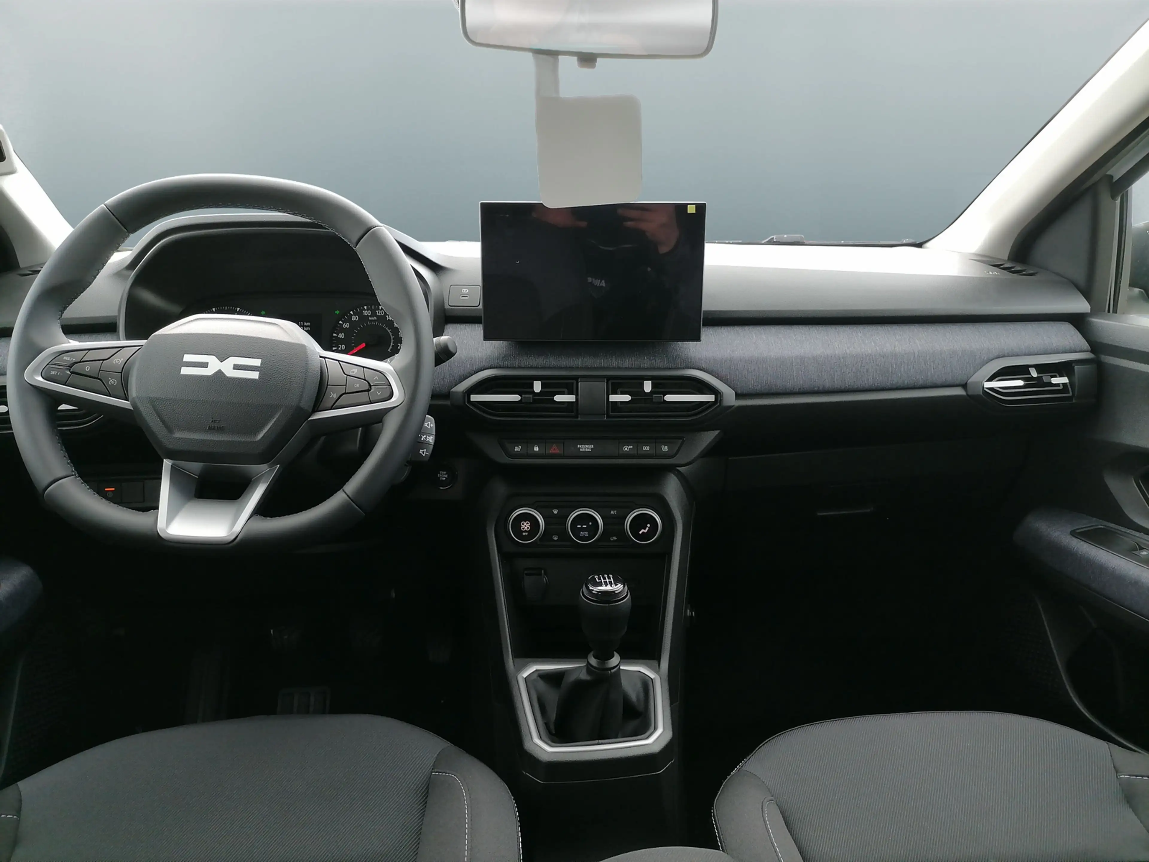 Dacia Jogger Expression 1.0 TCe 110 — photo 8