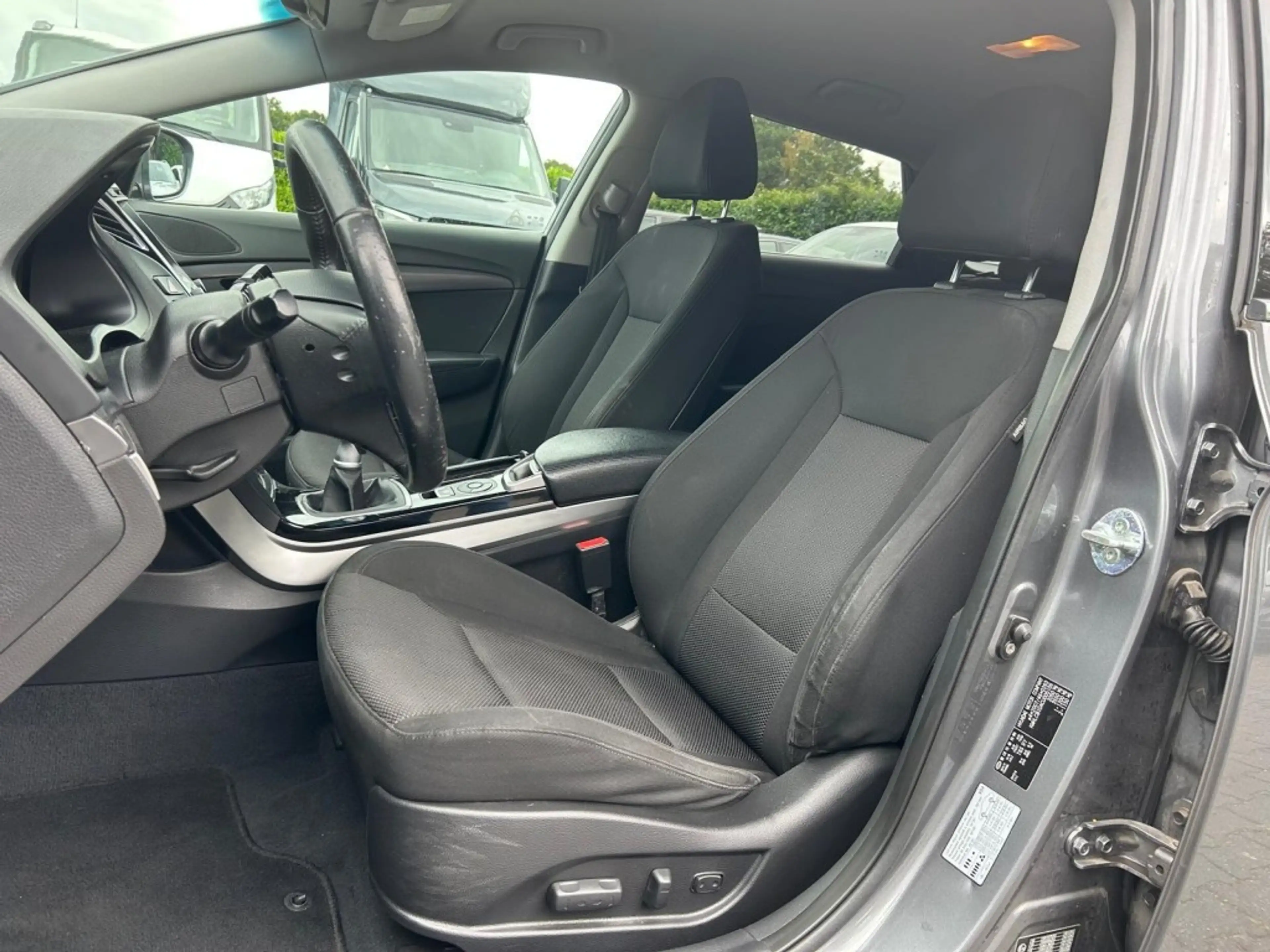 Hyundai i40 2.0 GDI I-VISION, LED, Cruise, Navi, Camera — photo 12