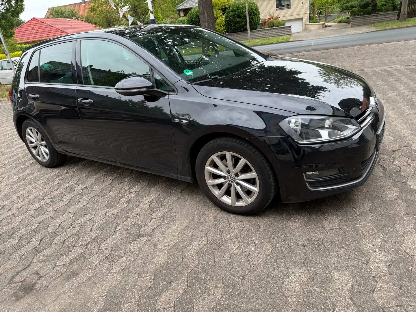 Volkswagen Golf 1.6 TDI BlueMotion Technology DSG Lounge.Automatik Noir - 1