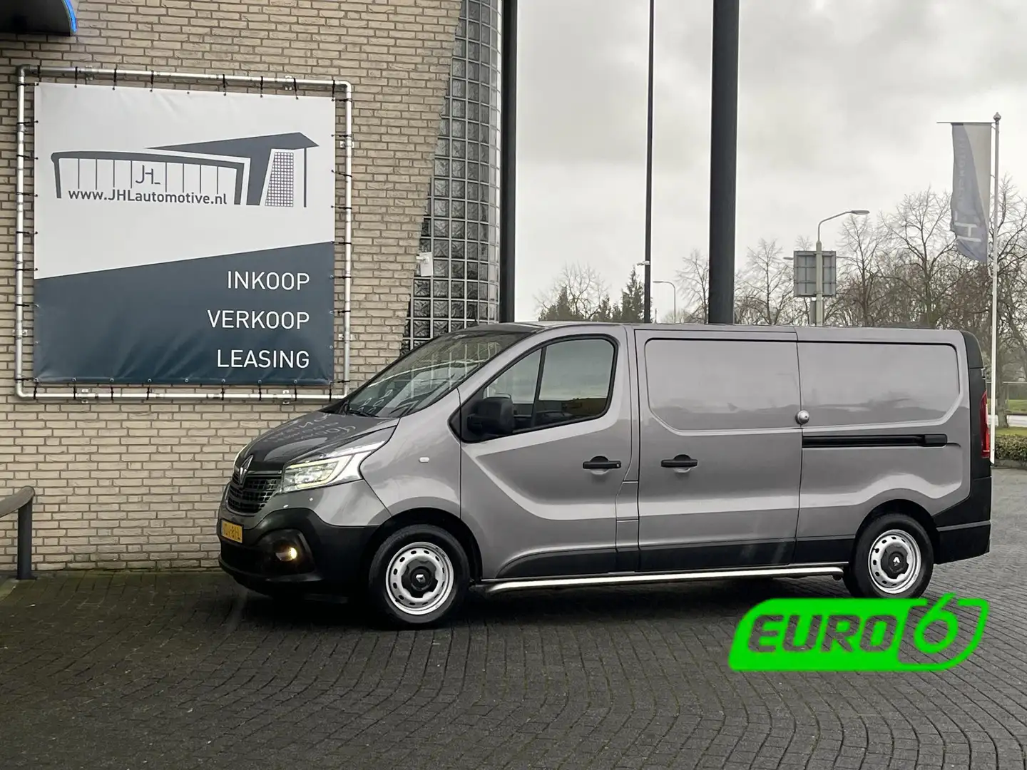 Renault Trafic 2.0 dCi 145 T29 L2H1*AUTO*A/C*OMVORMER*CAM*TEL*3P* Gris - 1