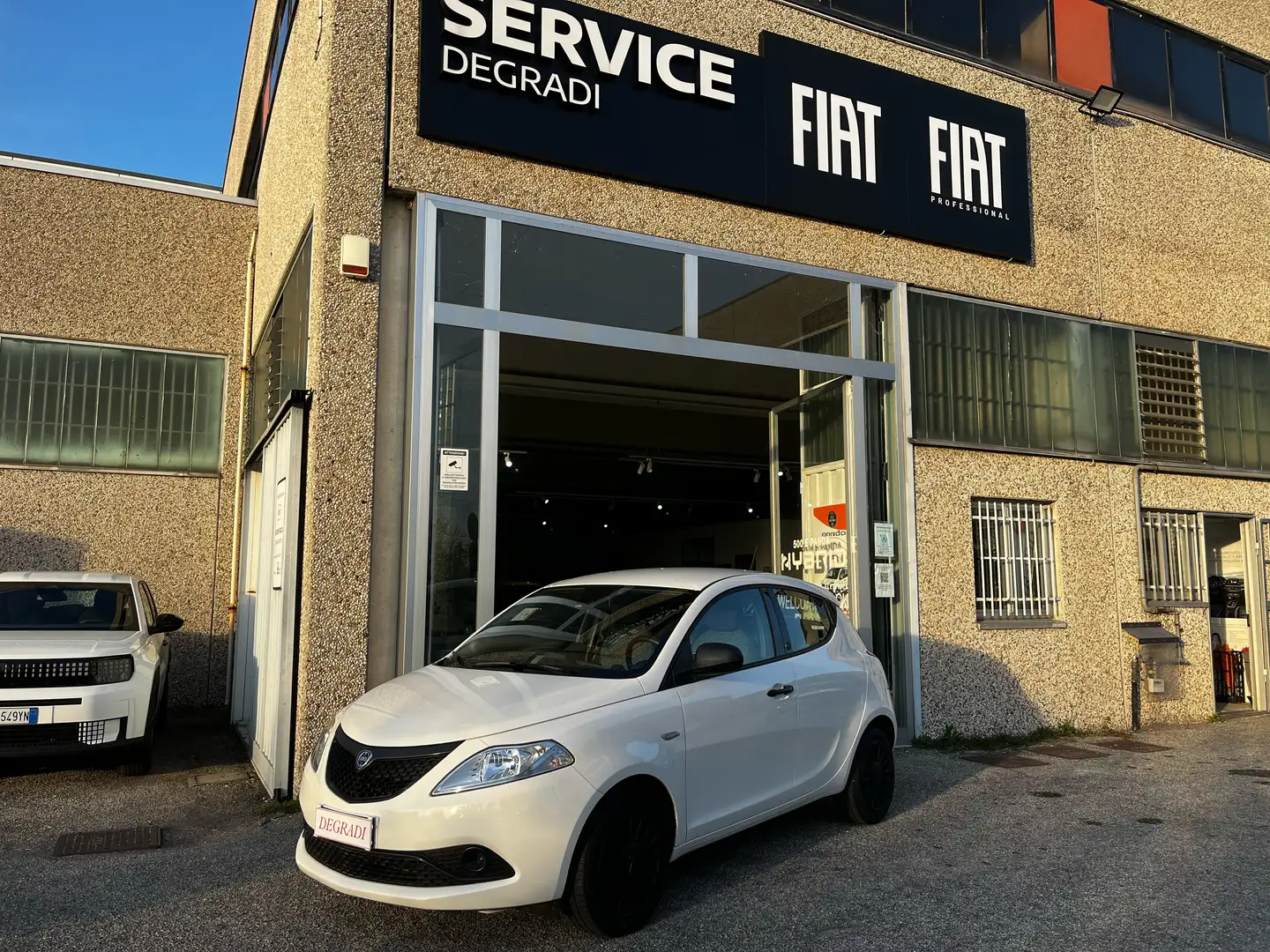 Lancia Ypsilon 1.0 firefly hybrid Silver -PERFETTA NEOPATENTATI- Bianco - 1