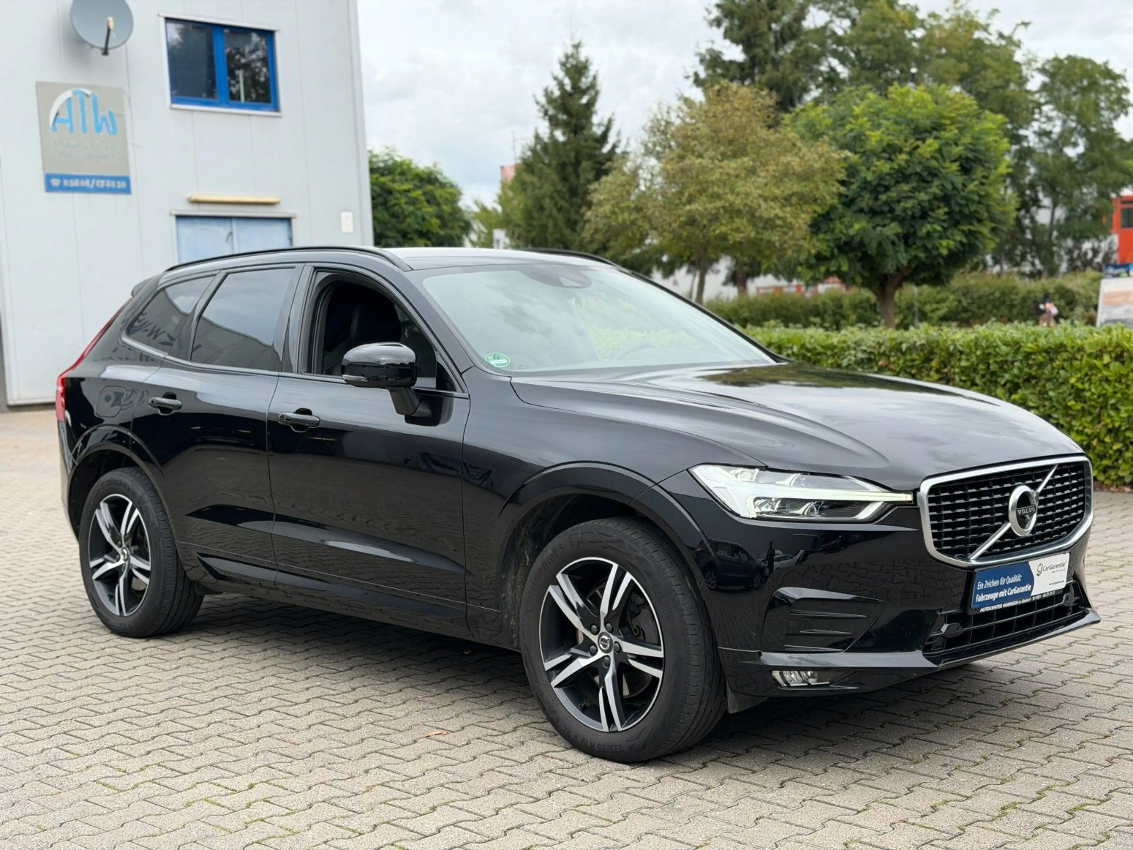 Volvo XC60 R Design AWD Garantie*1.Hand*Abst.Tempomat