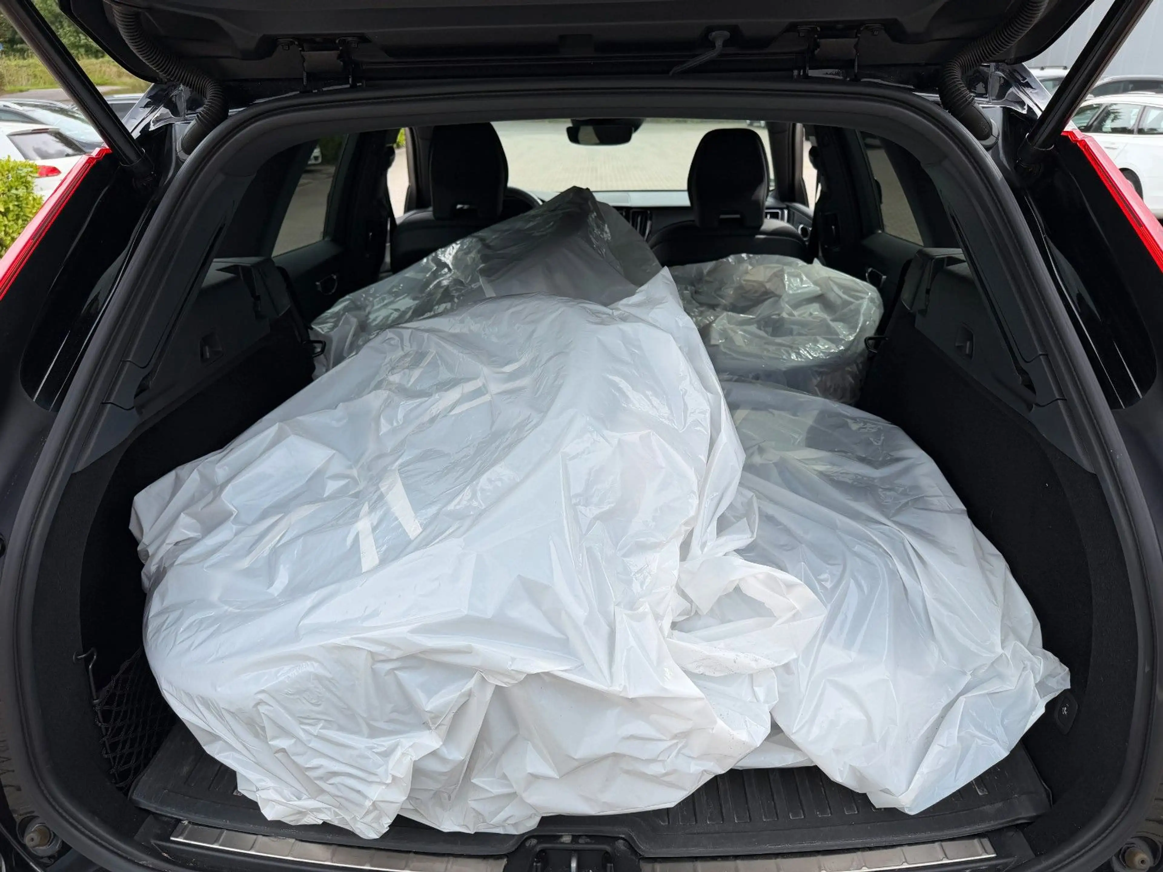 Volvo XC60 R Design AWD Garantie*1.Hand*Abst.Tempomat — photo 15