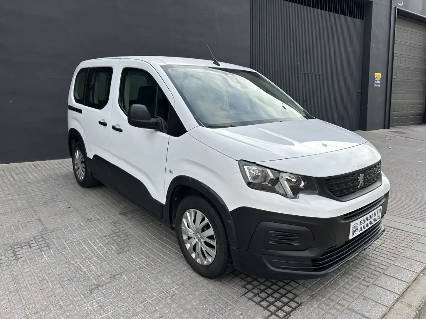 Peugeot Rifter 1.5BlueHDi S&S Long Allure 100 Wit - 1