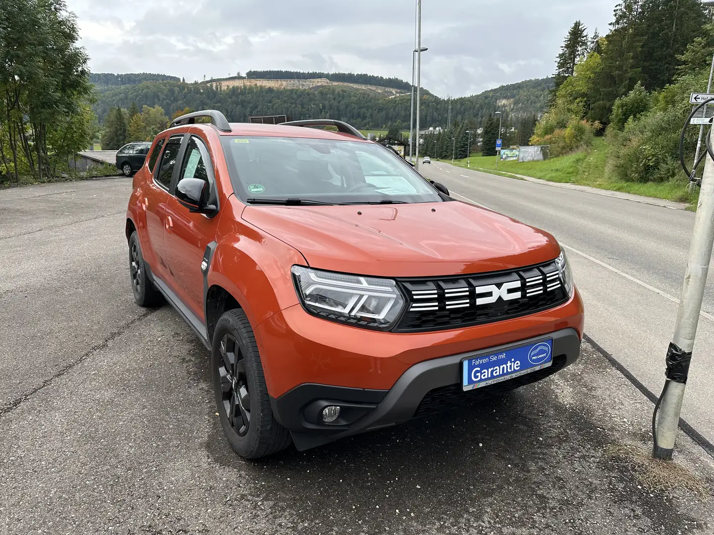 Dacia Duster Extreme Multi Kamera,LED,AHK,SHZ,Alu Orange - 2