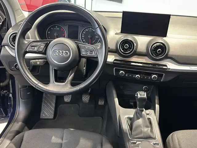 Audi Q2 view 11