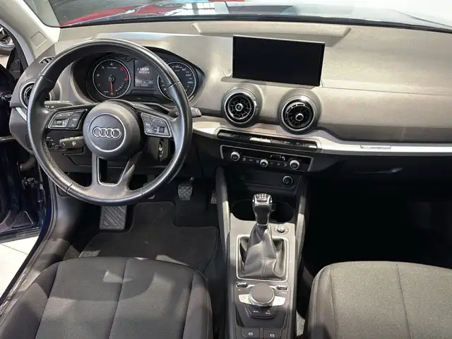 Audi Q2 view 10
