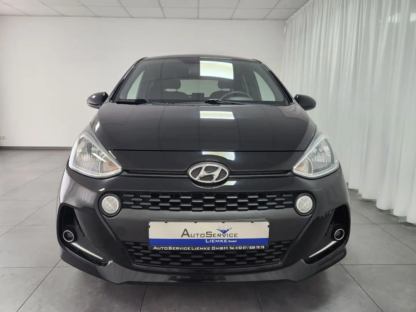 Hyundai i10 Passion Plus Sitzhzg. Bluetooth Klimaautom. Zwart - 2