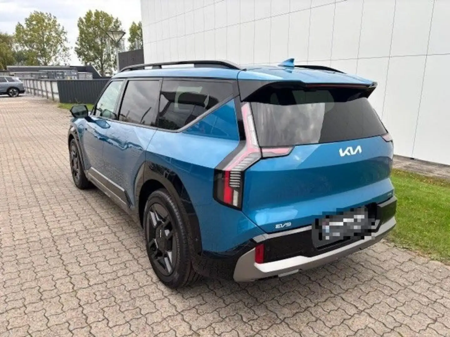Kia EV9 GT-line 99,8kWh 4WD Meridian Wärmep HUD 360° 28... Blau - 2