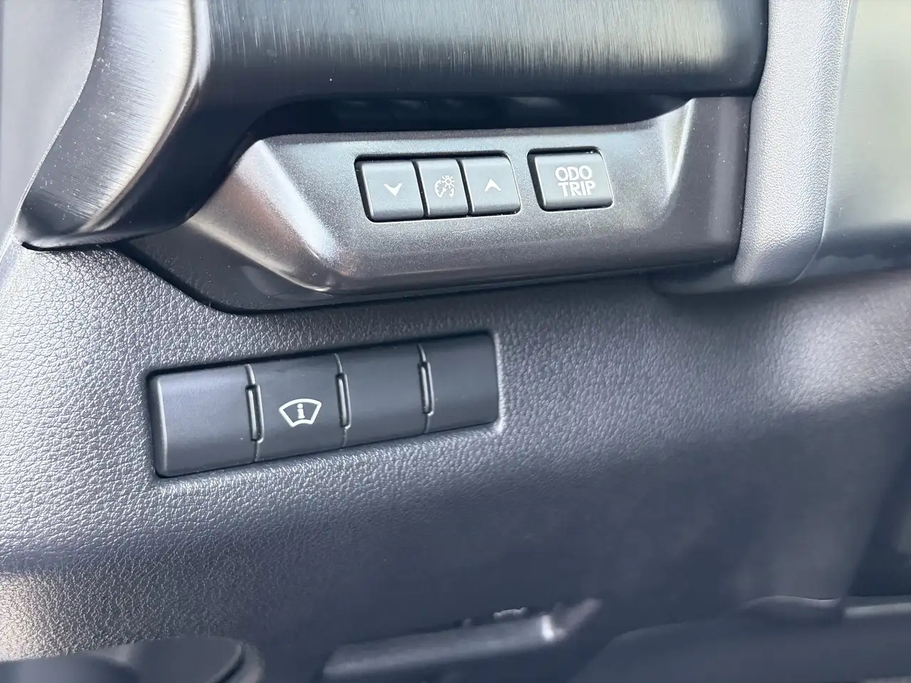 Lexus UX photo Lexus UX