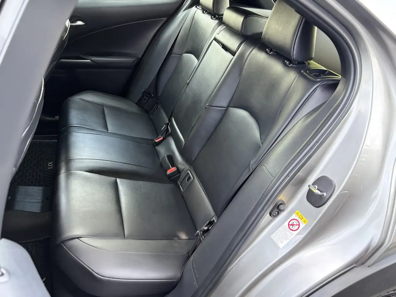 Lexus UX photo Lexus UX