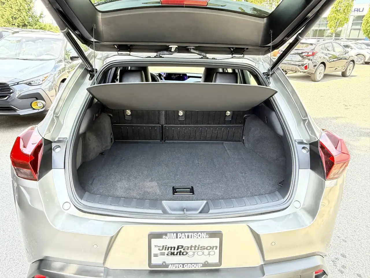 Lexus UX photo Lexus UX