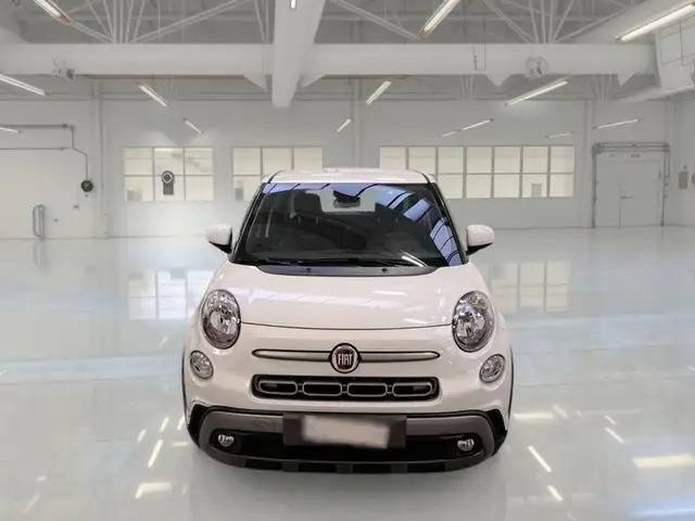 Fiat 500l view 2