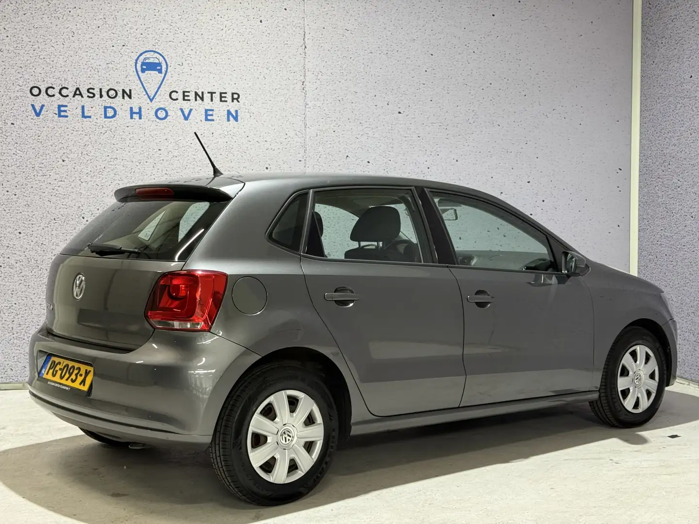 Volkswagen Polo 1.2-12V BlueMotion Trendline // AIRCO // CARPLAY / Grijs - 2