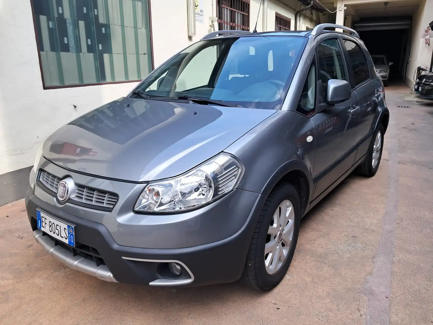 Fiat Sedici 1.6 16v Dynamic 4x4 120cv Bronzo - 2