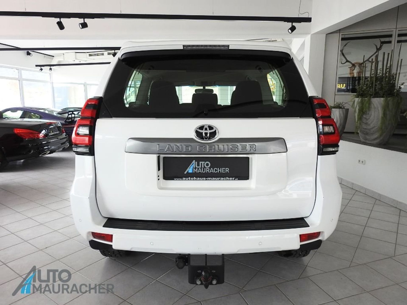 Toyota Land Cruiser 2.8 D4-D 3trg*AHK* — photo 6