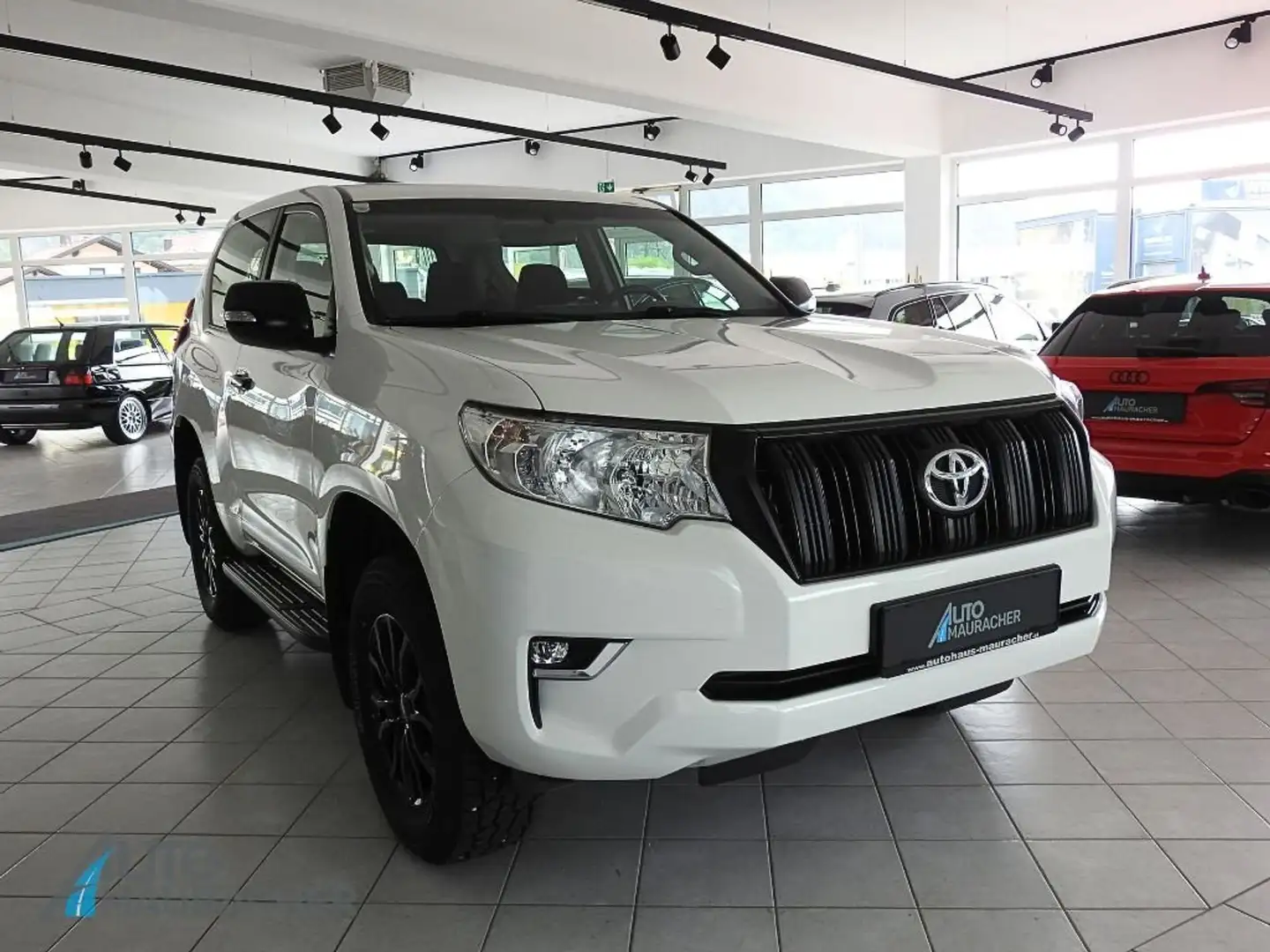 Toyota Land Cruiser 2.8 D4-D 3trg*AHK* Weiß - 2