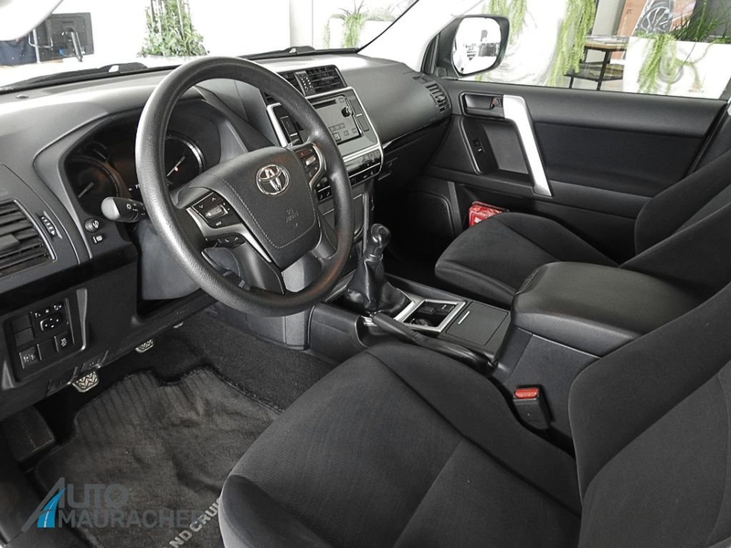 Toyota Land Cruiser 2.8 D4-D 3trg*AHK* — photo 8