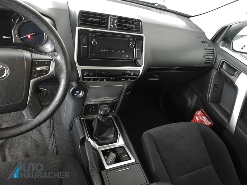Toyota Land Cruiser 2.8 D4-D 3trg*AHK* — photo 10