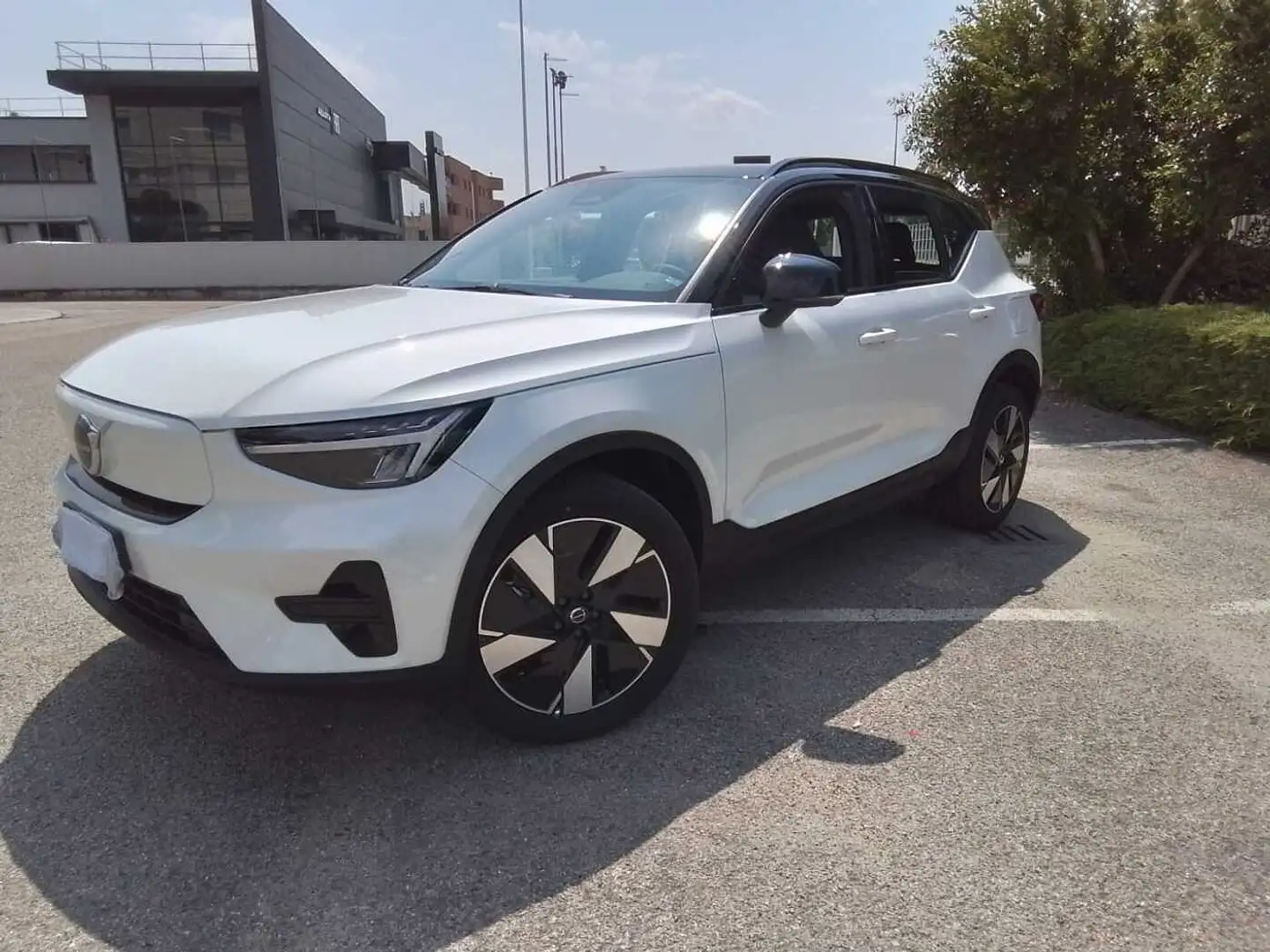 Volvo XC40 Recharge Plus, Single motor, Elettrico Weiß - 1