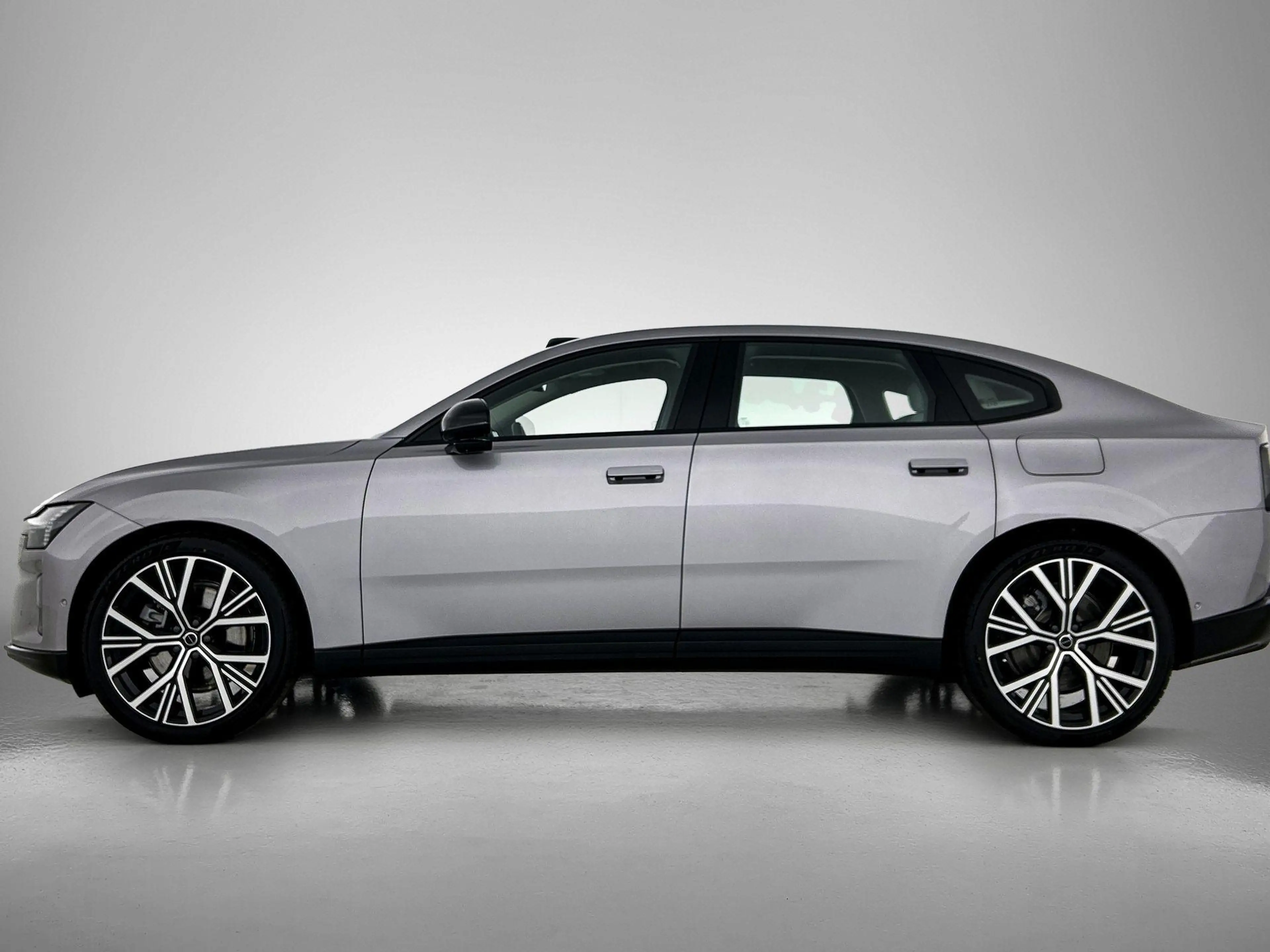 Volvo ES90 Single Motor Ultra Launch Edition 92 kWh — photo 2