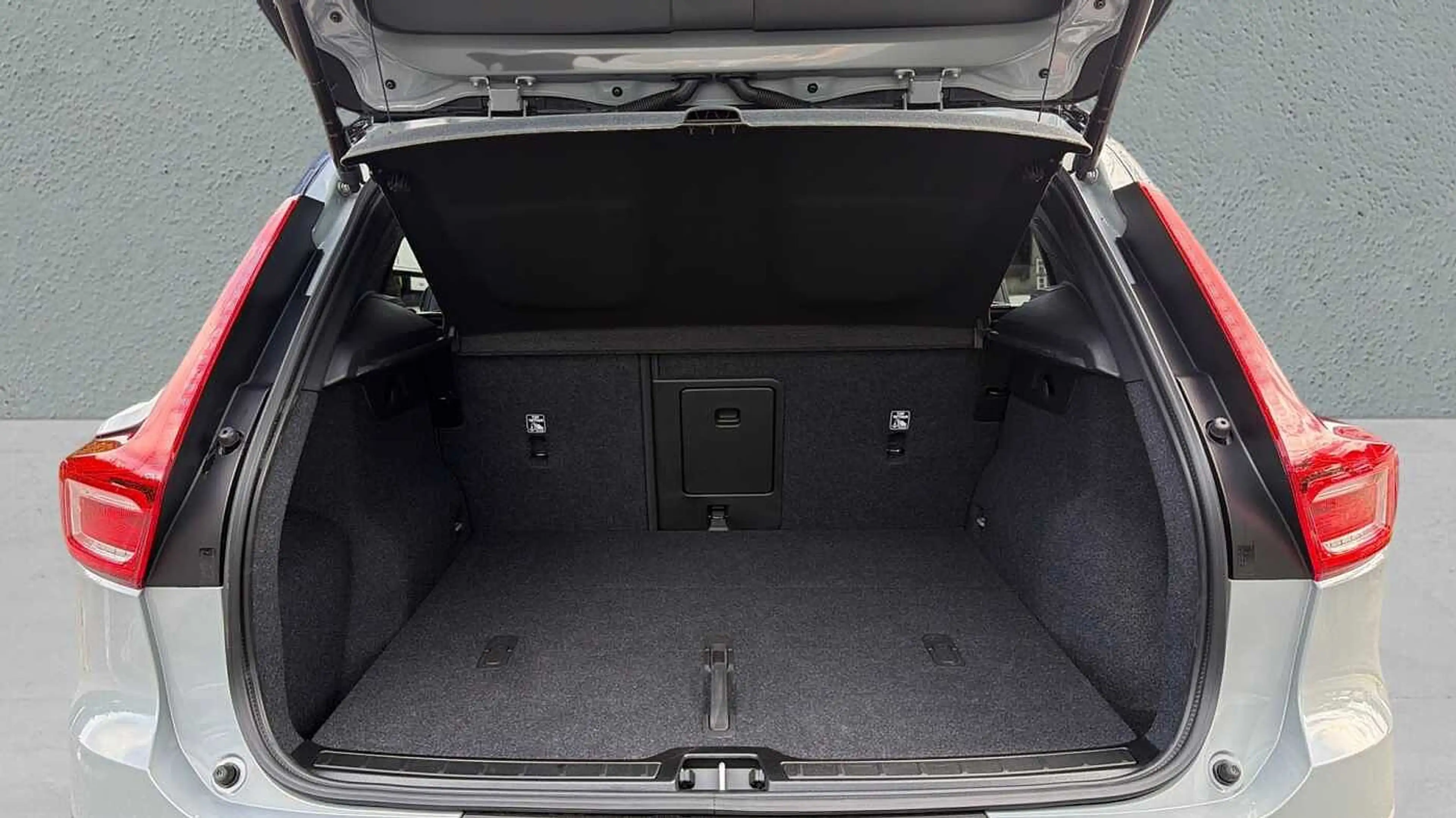Volvo EX40 Ultra, Single Motor Extended Range, Elektrisch (BE — photo 14
