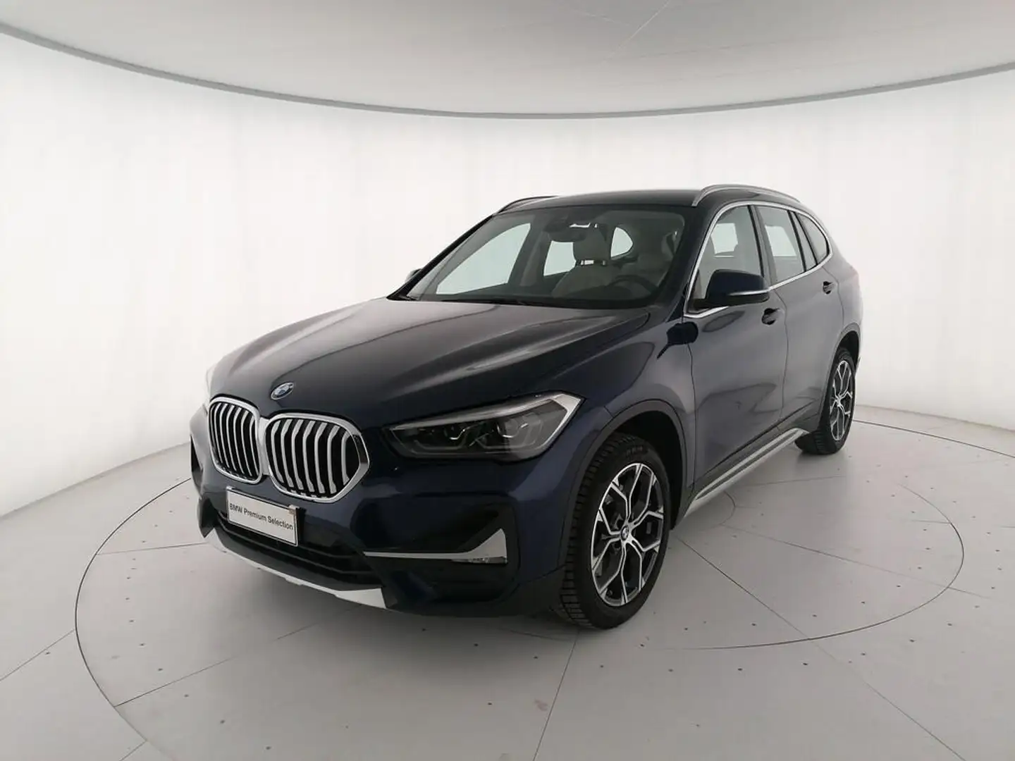 BMW X1 xdrive20d xLine auto Blauw - 1