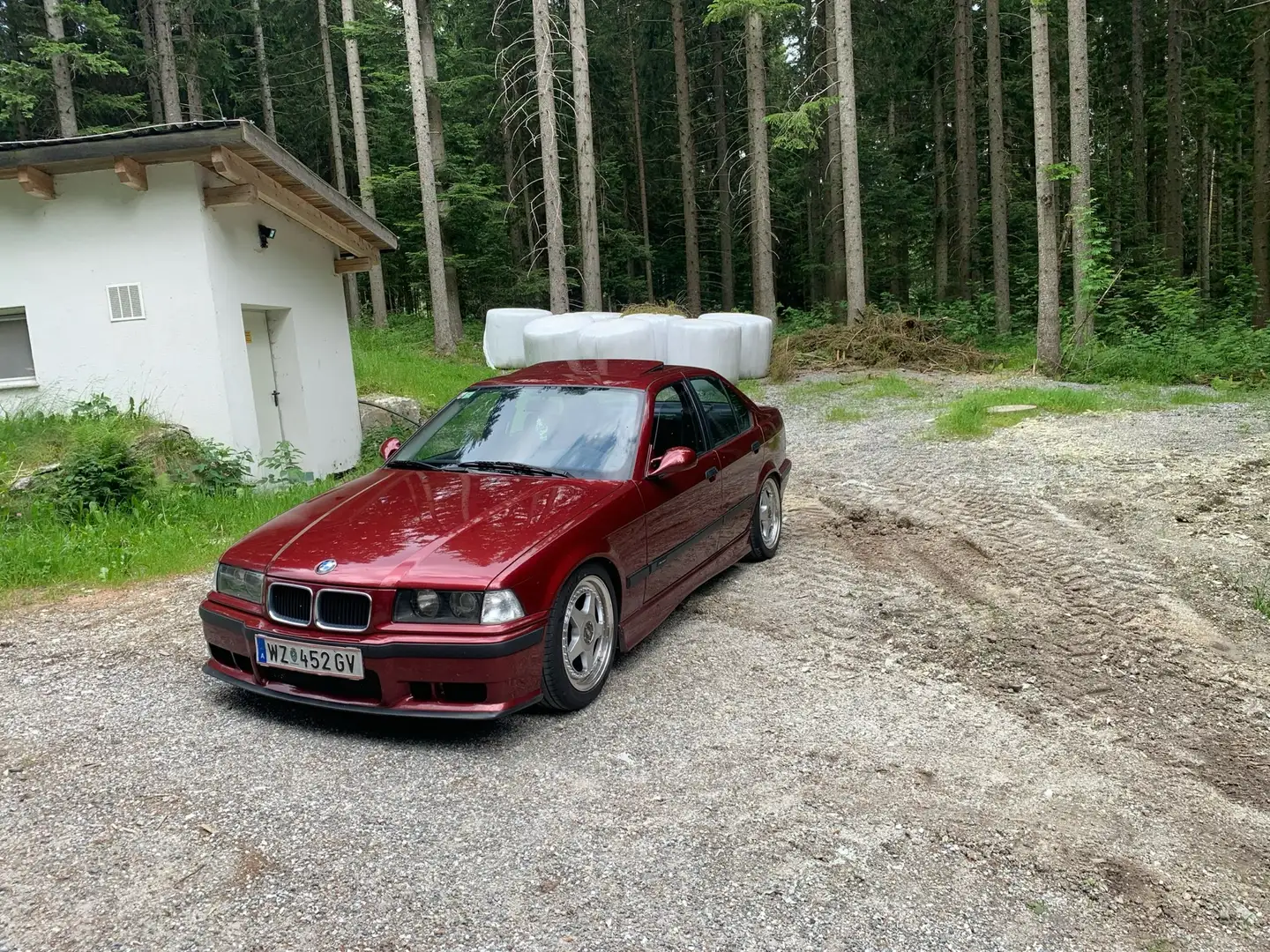 BMW 316 E36 Limousine Rot - 1