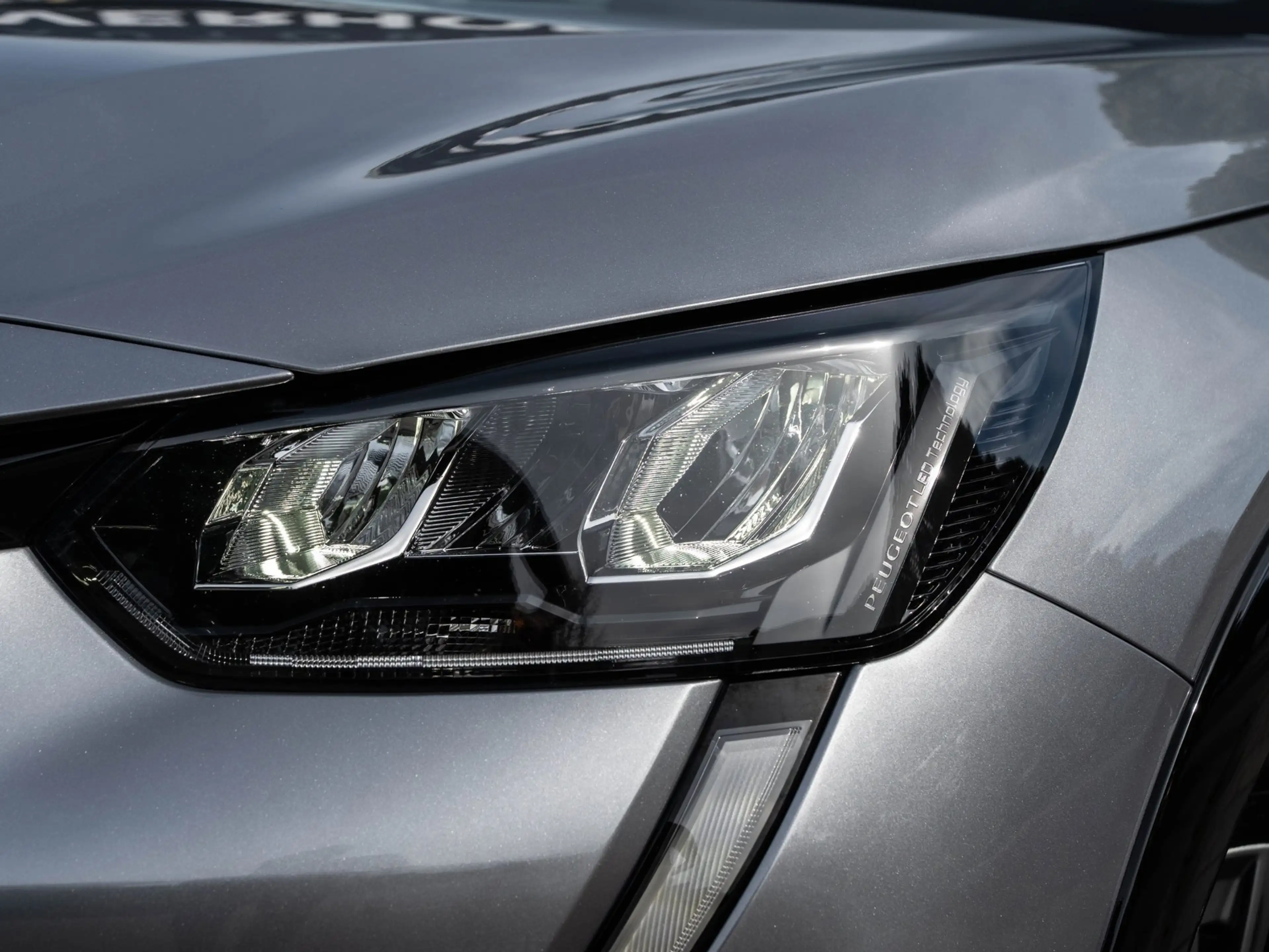 Peugeot e-208 EV Active Pack 50 kWh - 92,5% SOH - APPLE CARPLAY — photo 12