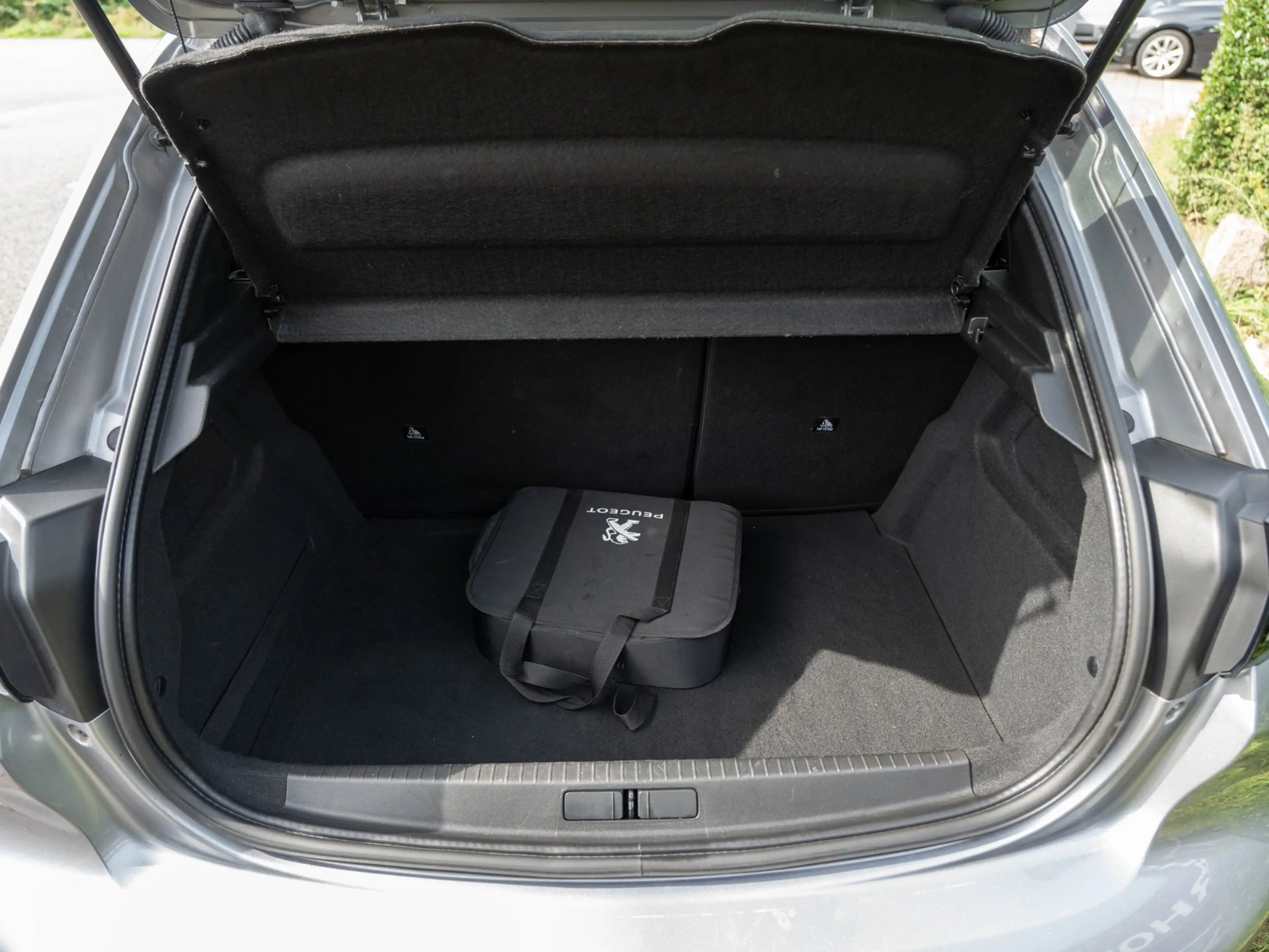 Peugeot e-208 EV Active Pack 50 kWh - 92,5% SOH - APPLE CARPLAY — photo 9