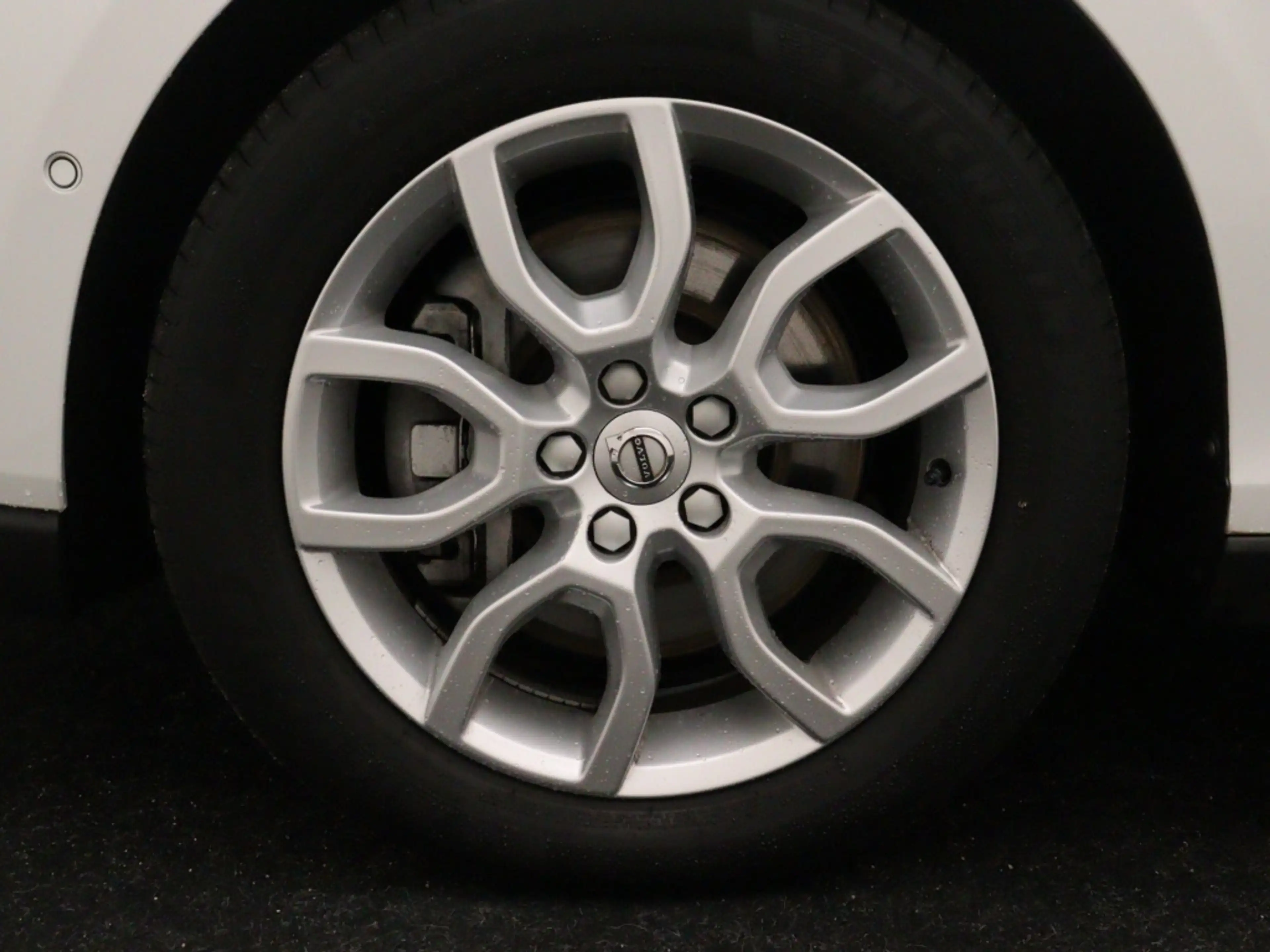Volvo V40 Cross Country T3 AUT(6) POLAR+ LUXURY LEDER PANORAMADAK HARMAN K — photo 8
