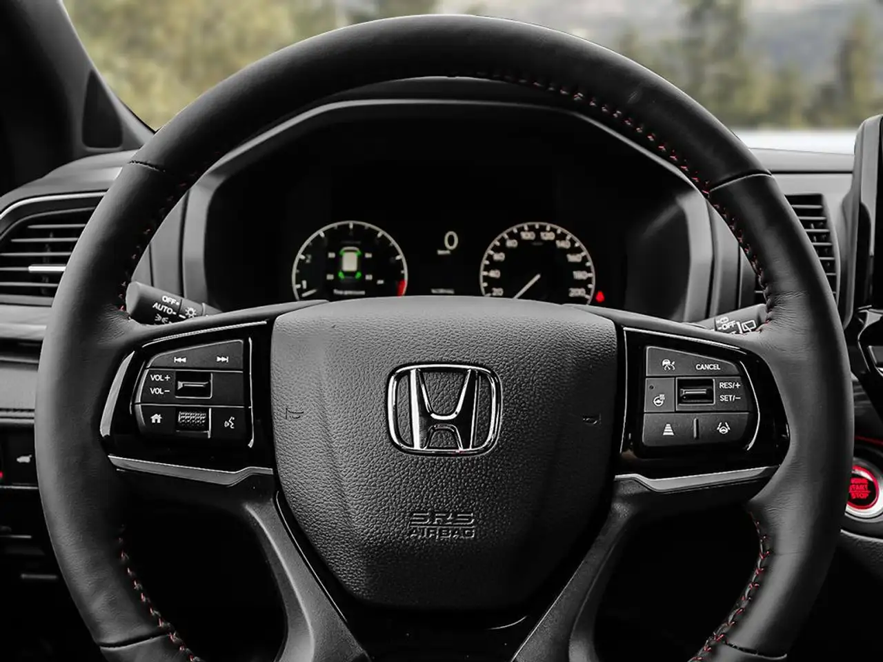Honda Odyssey снимка Honda Odyssey