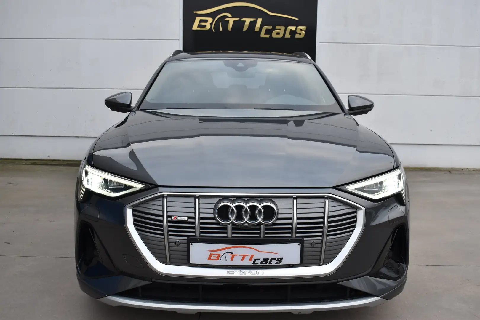 Audi e-tron 50 Quattro* S-line* Zetelverwarming* Camera* ACC* Gris - 2