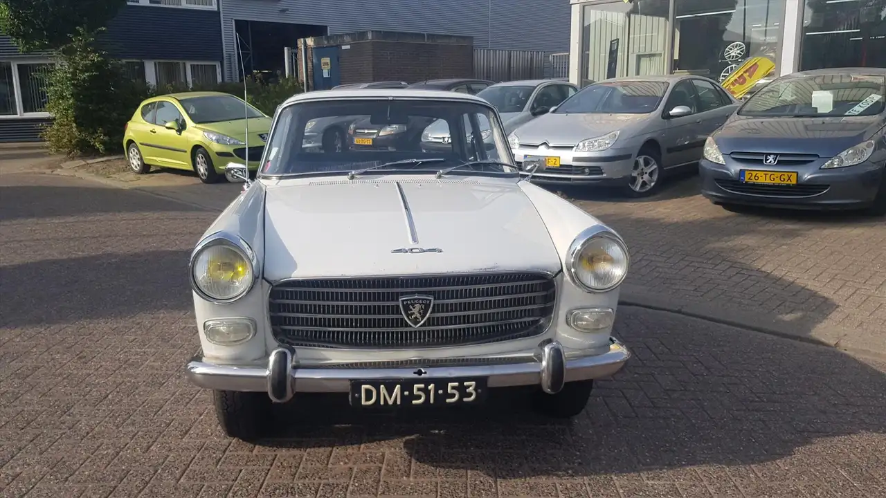 Peugeot 404 1.6 originele staat ongerestaureerd, foto 3