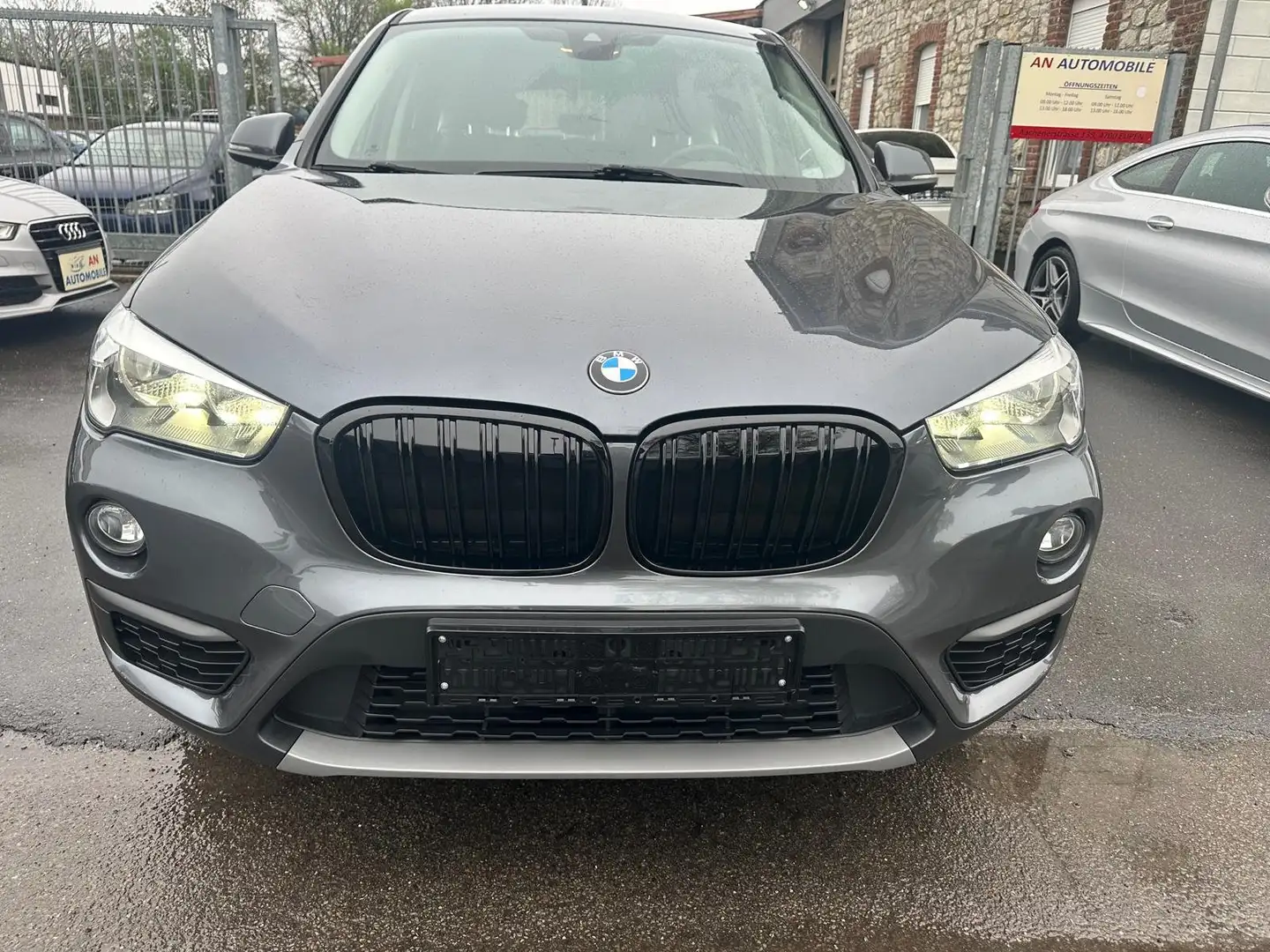 BMW X1 1.5 d sDrive16 Gris - 2