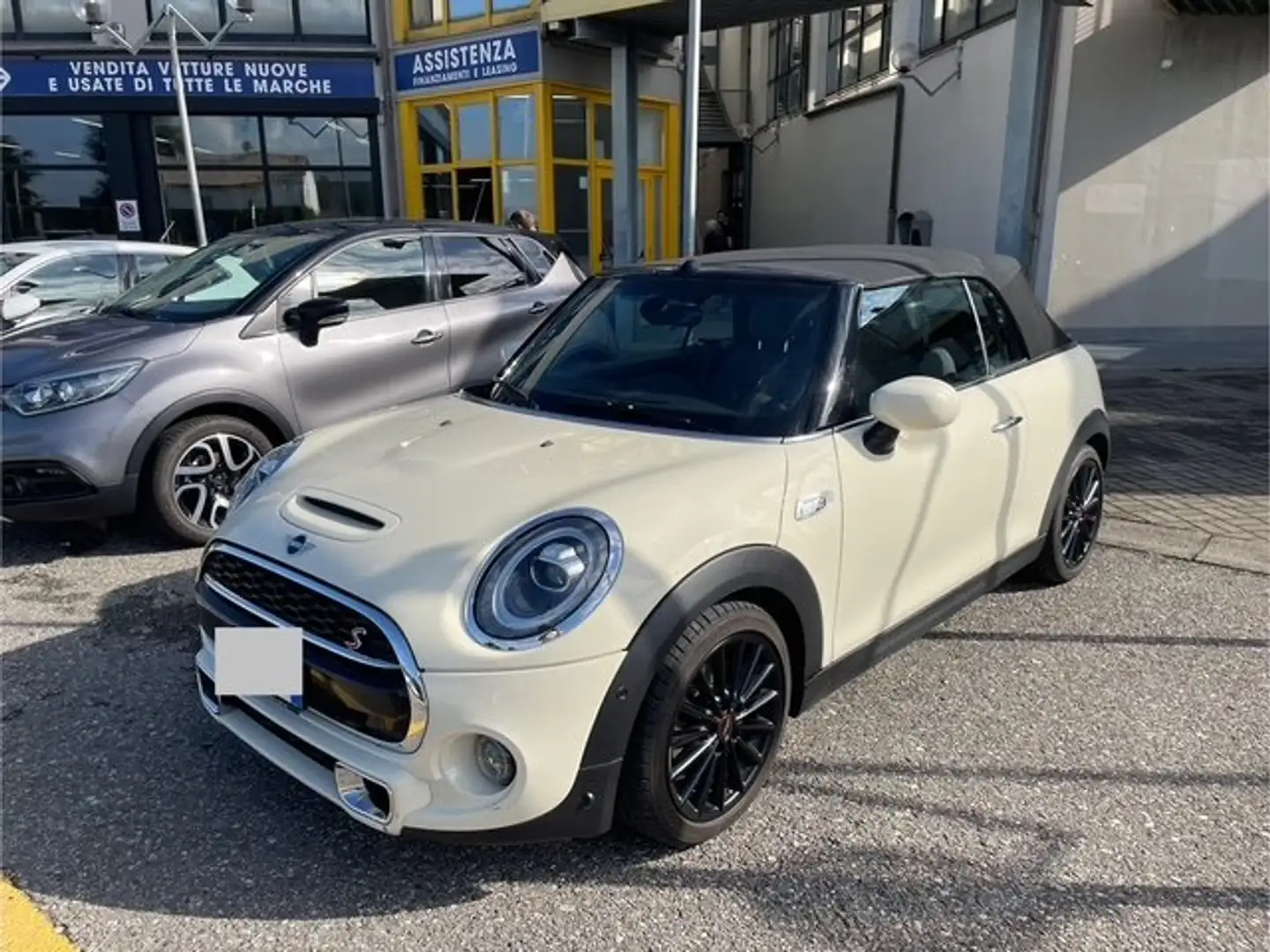 MINI Cooper S Cabrio Mini IV F57 2018 Cabrio 2.0 Boost auto Bianco - 1