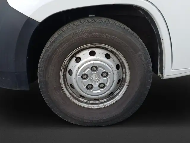 Peugeot Boxer view 10